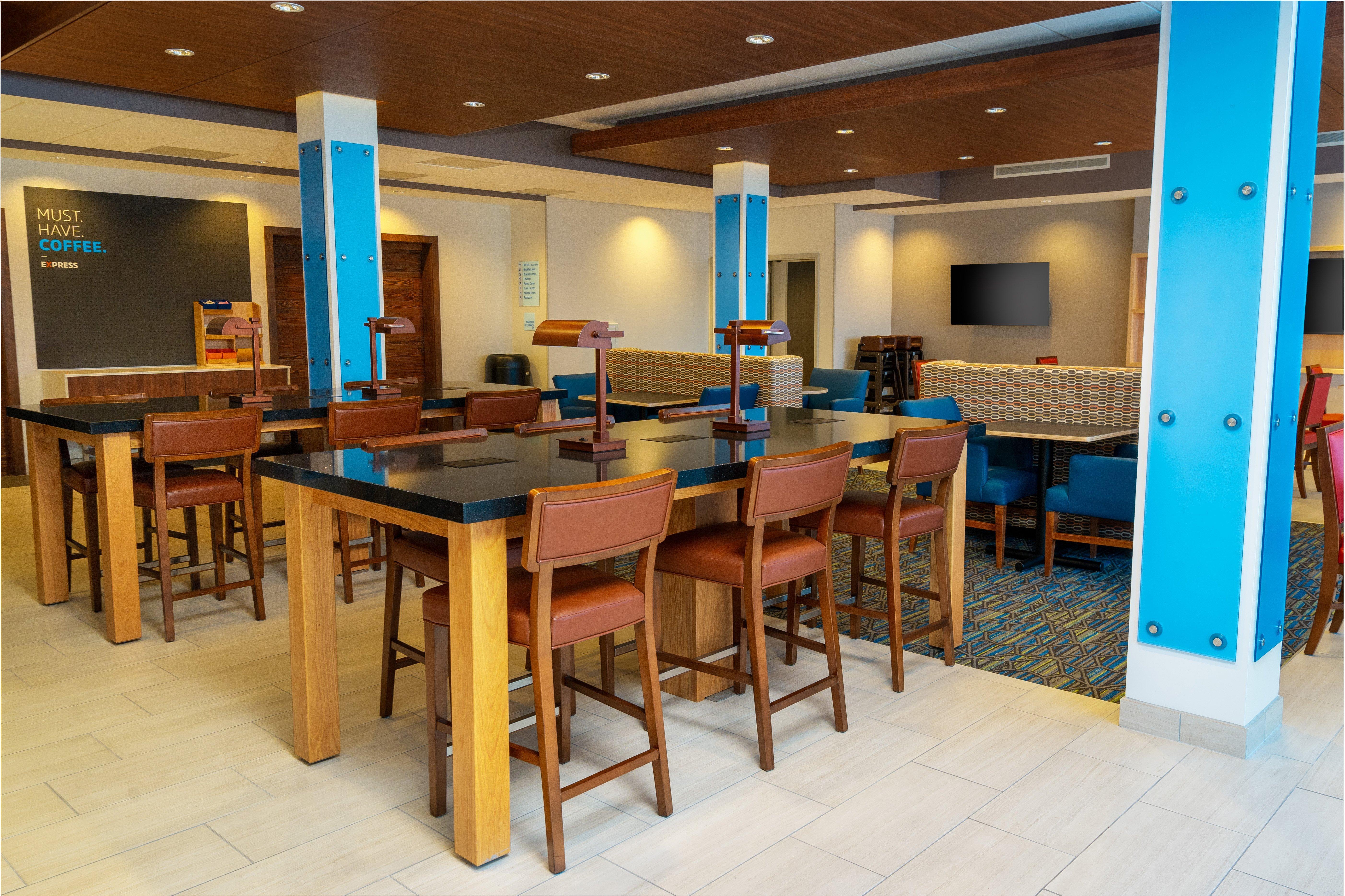 Holiday Inn Express & Suites - Las Vegas - E Tropicana By Ihg Екстер'єр фото